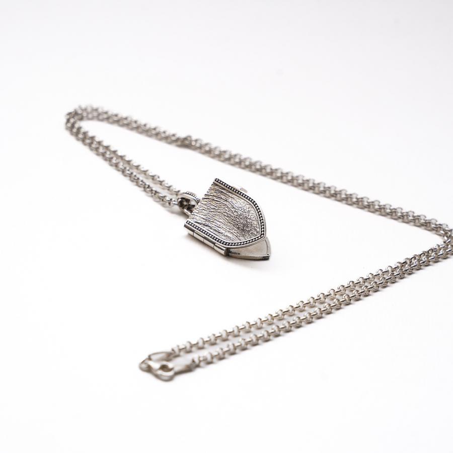 Next to Me locket NA - Nuar Jewelry