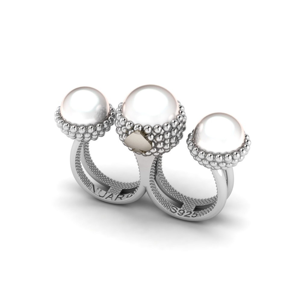 queen of pikes rings