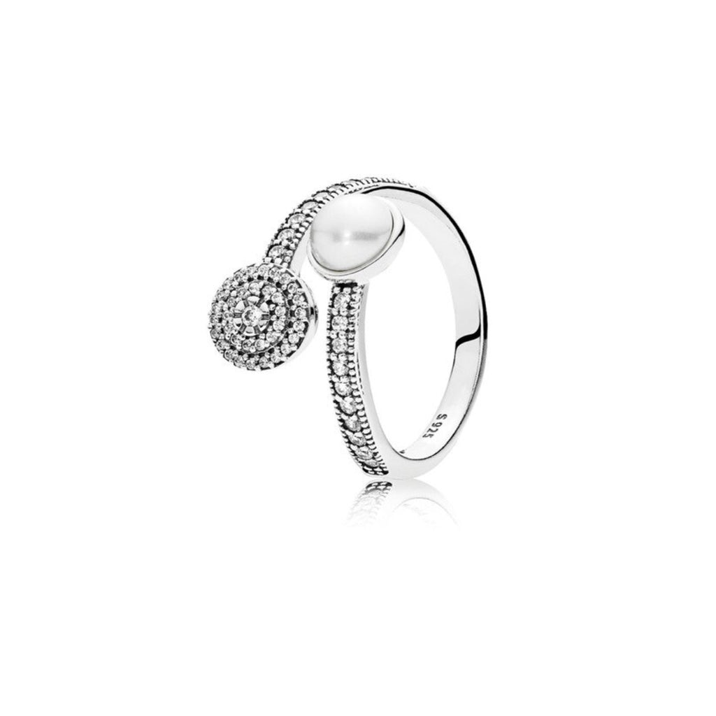 Embrace ring - Nuar Jewelry