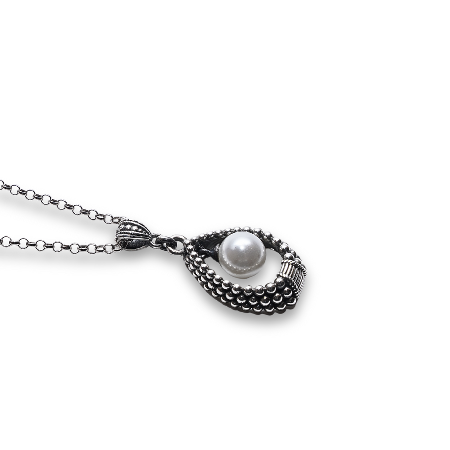 Mariam silver necklace