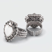 Queen of Hearts ring
