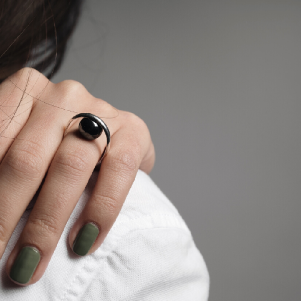 Round Ring with a Hematite