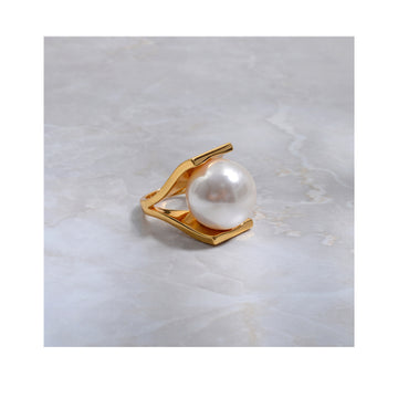 Giant pearl drop